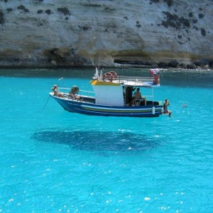 levitating-boat